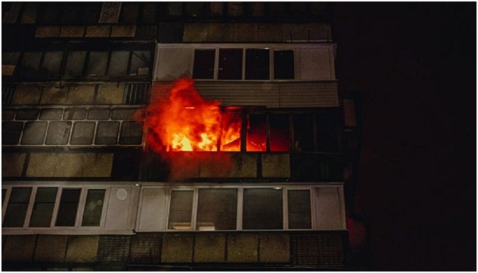 В Киеве погиб мужчина, выпрыгнувший из горящей квартиры на 7-м этаже