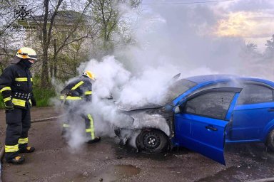 У Дніпрі під час руху загорівся автомобіль