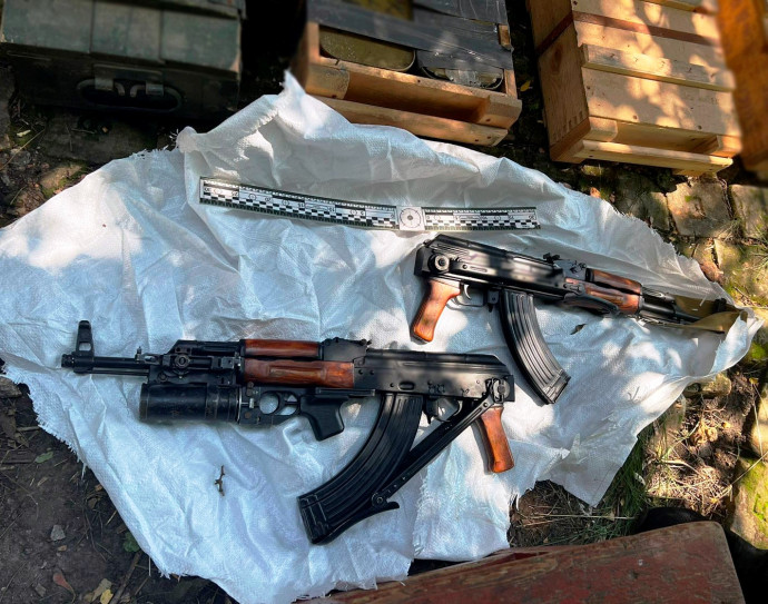 У Кіровоградській області вилучено арсенал зброї та боєприпасів