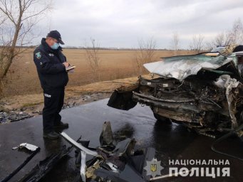 В ДТП в Сумской области погибли два человека. Появилось видео