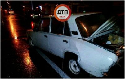 В Киеве произошло двойное ДТП. Один из водителей был пьян