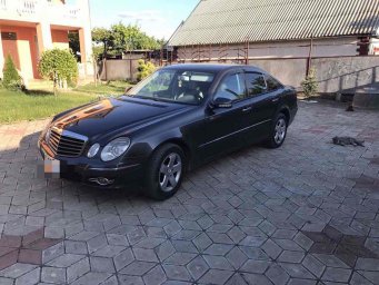 Во Львове угнали автомобиль Mercedes-Benz