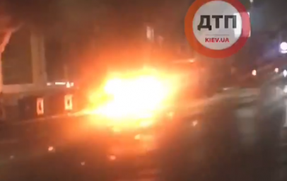 В Киеве сгорел автомобиль