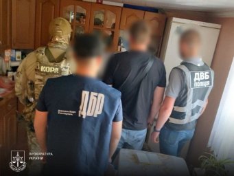 Семеро правоохоронців привласнили 5,3 млн грн, призначених родинам загиблих військових