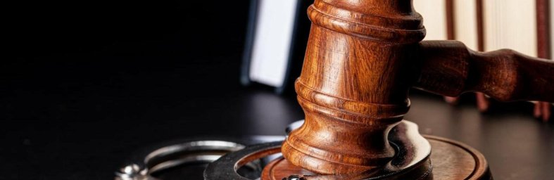 У Запоріжжі заочно засудили експоліцейського за катування цивільних на окупованій території У Запоріжжі заочно засудили експоліцейського за катування цивільних на окупованій території