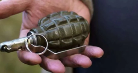 В Іваничах військовослужбовця засудили за зберігання бойової гранати В Іваничах військовослужбовця засудили за зберігання бойової гранати