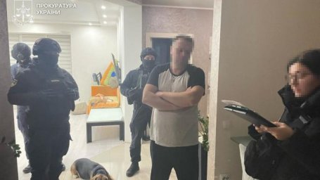 На Дніпропетровщині судитимуть злочинну організацію за розкрадання коштів на відновлення обстріляних будівель