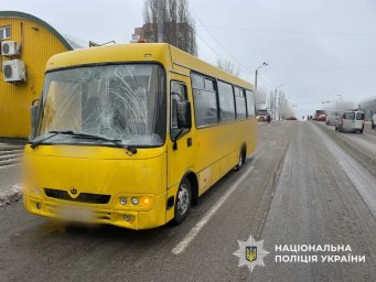 В Обухові автобус насмерть збив пішохода В Обухові автобус насмерть збив пішохода