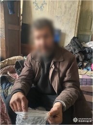 У Харкові безхатько наніс удар ножем чоловіку