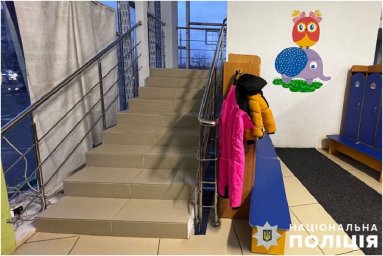 У Києві 2-річна дитина у приватному дитячому садочку на Троєщині отримала тілесні ушкодження