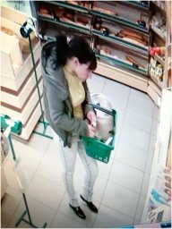 Во Львове разыскивается женщина, совершившая кражу в магазине. Появилось видео