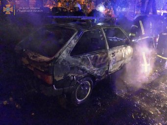 Во Львове сгорел автомобиль