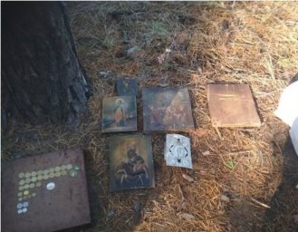 В Харькове мужчина похитил из церкви иконы