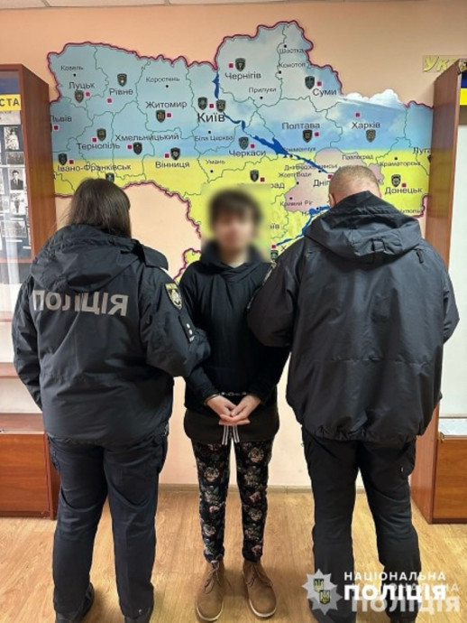 У Дніпрі жінка вдарила цеглою по голові відвідувача кафе