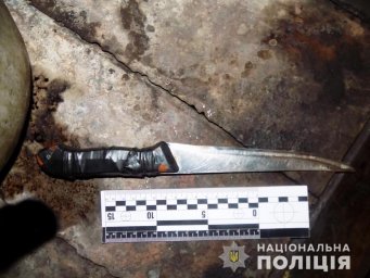 Во Львовской области мужчина ударил знакомого ножом