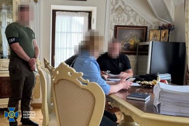 Заочно звинувачені: брати екснардепів Медведчука та Козака підозрюються у фінансових махінаціях