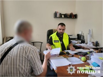 На Харківщині хтивий збочинець зберігав фото та відео дитячої порнографії