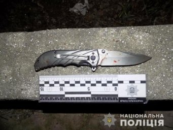 В Белгороде-Днестровском мужчина ударил сожителя жены ножом