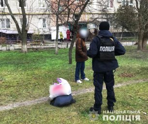 В Кременчуге мужчина ограбил пожилую женщину