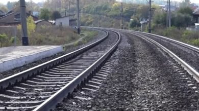 У Гребінці потяг збив літнього чоловіка