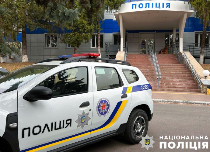 У селі Максимівка поліція встановлює обставини пожежі, в наслідок якої загинув чоловік