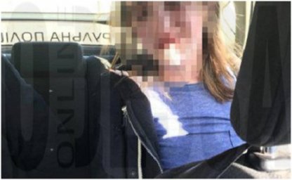 Парень и девушка в Одессе устроили вооруженный грабеж в маршрутке