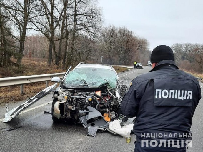 В ДТП в Черниговской области погибли три человека. Появилось видео