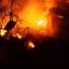 Ночью в Одессе масштабный пожар уничтожил дома возле причала №129. Появилось видео