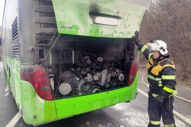 На Закарпатье на ходу загорелся автобус международного сообщения
