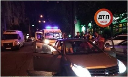 В Киеве водителю Geely стало плохо за рулем