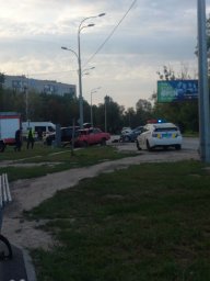 В Харькове автомобиль Жигули врезался в столб. Судьба водителя неизвестна
