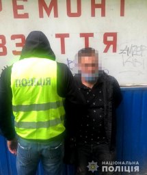 В Киеве задержан мужчина, совершивший кражу в магазине одежды