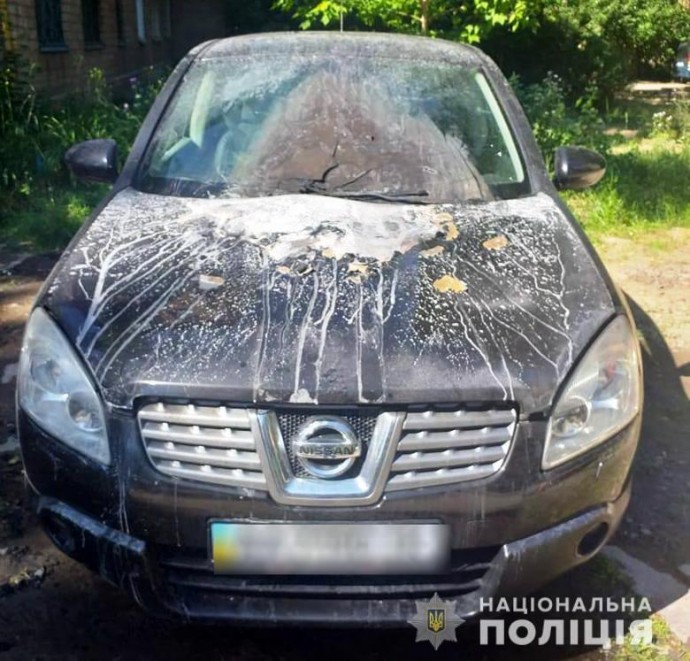 В Киеве мужчина поджег автомобиль бывшей жены