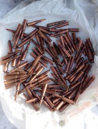 В Днепропетровской области у мужчины изъяли наркотики и арсенал боеприпасов