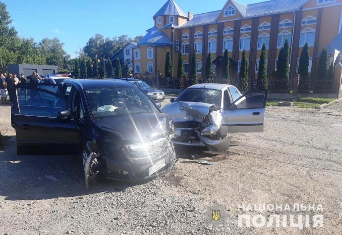 В ДТП во Львовской области пострадали четыре человека