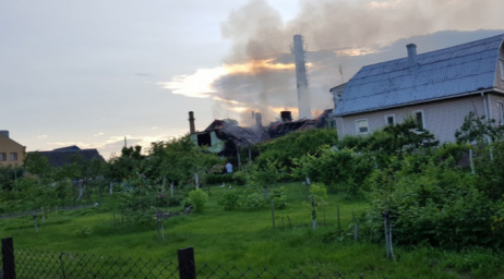 На Ривненщине сожгли дом экс-начальнику Костопольской полиции