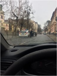 Во Львове автомобиль сбил девочку