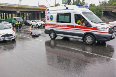В Киеве произошло ДТП со смертельным исходом. Фото
