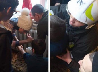 В Херсонской области спасатели вытащили руку ребенка из отопительной батареи
