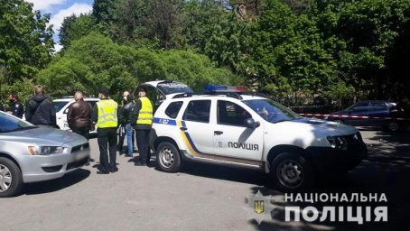 Полиция Киева выясняет обстоятельства стрельбы возле храма