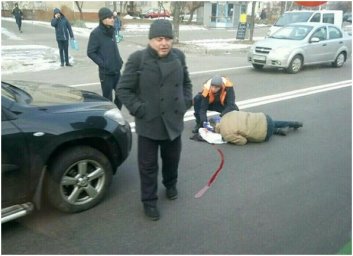 В Киеве автомобиль сбил прохожего