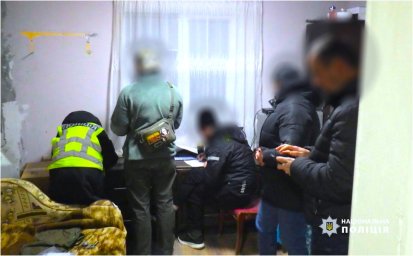 В Івано-Франківську затримали чоловіка, який неподалік оселі гранату
