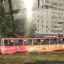 В Харькове сошел с рельсов трамвай и выехал на газон. Фото
