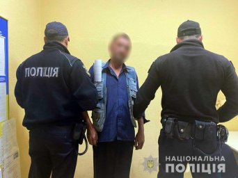 В Черниговской области мужчина ограбил пожилую женщину