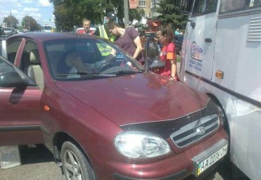 В Борисполе в ДТП со смертельным исходом попал автобус и Ланос. Фото