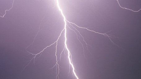 В Полтавской области женщину ударила молния