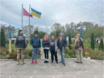На Волині два добродія на підпитку намагалися перелізти через паркан до Польщі
