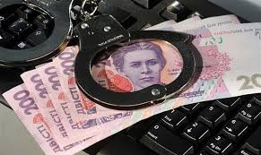 В Киеве мужчина пытался получить взятку 200 000 долларов. Появилось видео