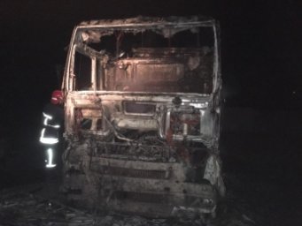 В Розовке сгорели два грузовика