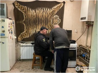 У Харкові чоловік чинив домашнє насильство щодо співмешканки